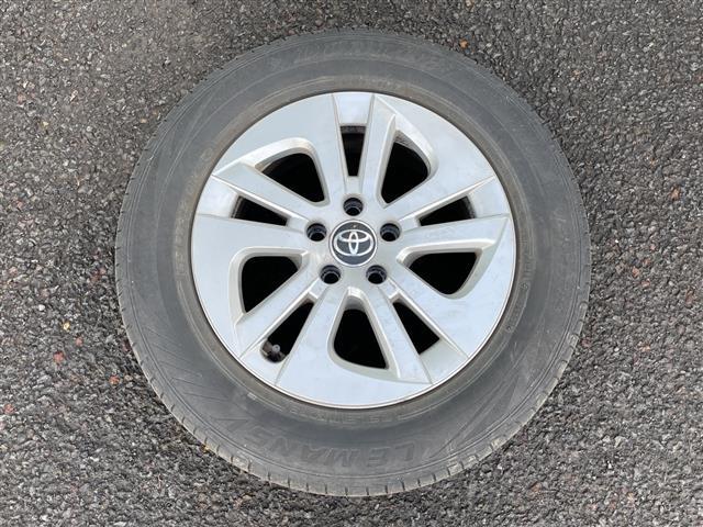 プリウス S 寒冷地仕様 純正ディーラーOPナビ 横滑り防止装置 クリアランスソナー パーキングアシスト バックカメラ ビルトインETC ドライブレコーダー EVMODE DRIVEMODE切替 ワイパーデアイサー(41枚目)