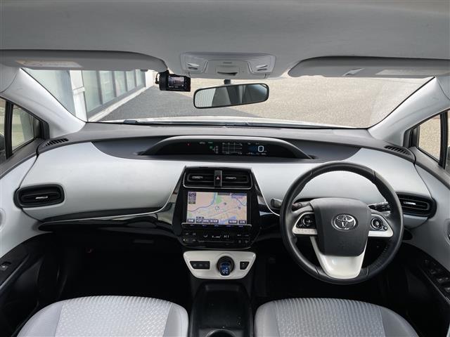 プリウス S 寒冷地仕様 純正ディーラーOPナビ 横滑り防止装置 クリアランスソナー パーキングアシスト バックカメラ ビルトインETC ドライブレコーダー EVMODE DRIVEMODE切替 ワイパーデアイサー(42枚目)