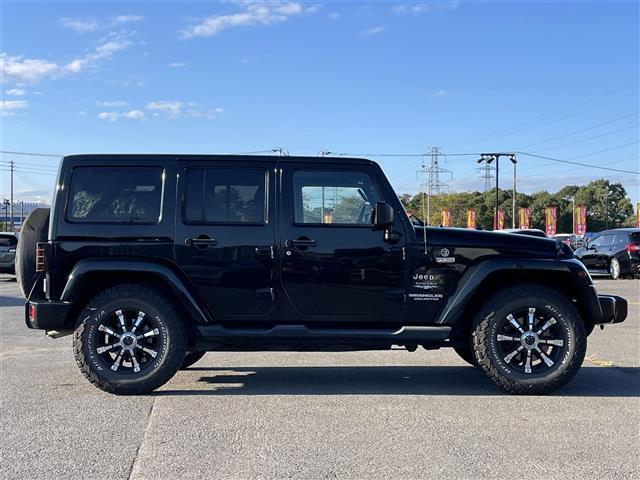 ジープ・ラングラーアンリミテッド サハラ（4枚目）