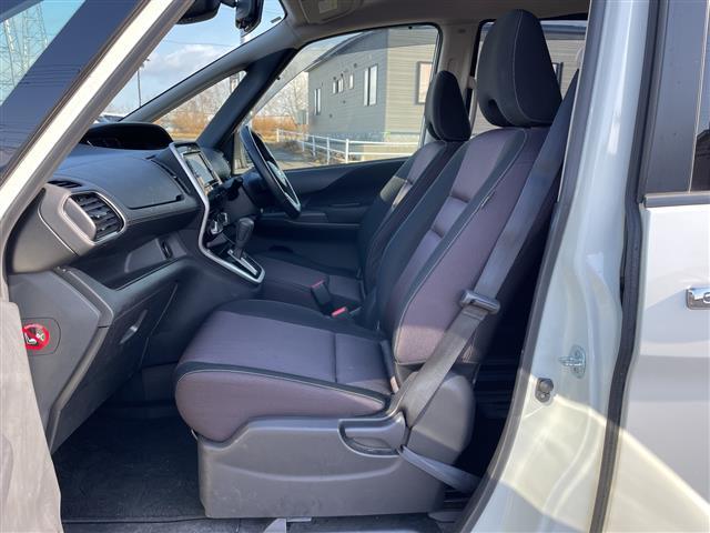 セレナ ハイウェイスター 純正SDナビ 衝突被害軽減ブレーキ 横滑り防止装置 クルーズコントロール パーキングアシスト クリアランスソナー バックカメラ サイドカメラ フロントカメラ 全方位カメラ アラウンドビューモニター(11枚目)