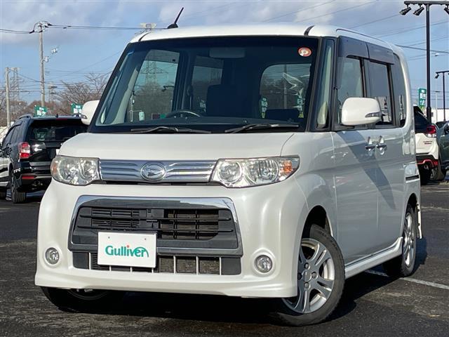 タント カスタムＬ　ワンオーナー　純正ＳＤナビ　ＥＴＣ　アイドリングストップ　片側スライドドア　スマートキー　キセノンヘッドライト　フォグランプ　電動格納ミラー　ウィンカーミラー　純正フロアマット　ドアバイザー（6枚目）