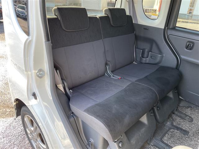 タント カスタムＬ　ワンオーナー　純正ＳＤナビ　ＥＴＣ　アイドリングストップ　片側スライドドア　スマートキー　キセノンヘッドライト　フォグランプ　電動格納ミラー　ウィンカーミラー　純正フロアマット　ドアバイザー（10枚目）