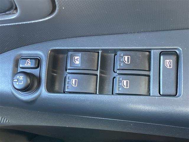 タント カスタムＬ　ワンオーナー　純正ＳＤナビ　ＥＴＣ　アイドリングストップ　片側スライドドア　スマートキー　キセノンヘッドライト　フォグランプ　電動格納ミラー　ウィンカーミラー　純正フロアマット　ドアバイザー（28枚目）