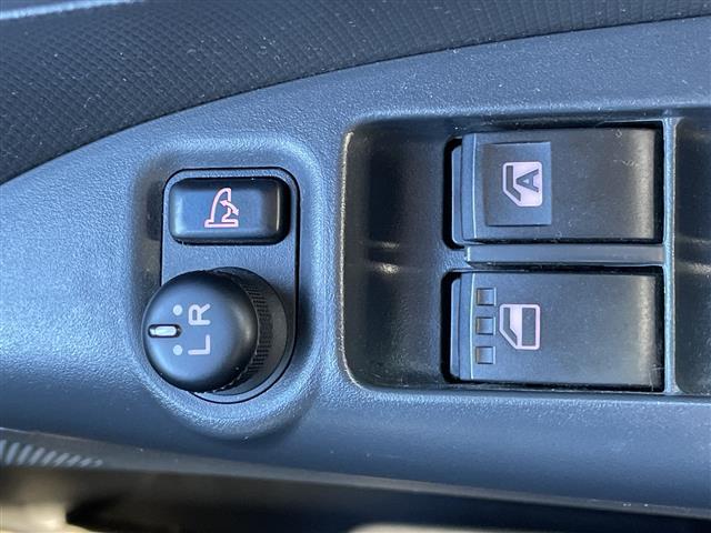 タント カスタムＬ　ワンオーナー　純正ＳＤナビ　ＥＴＣ　アイドリングストップ　片側スライドドア　スマートキー　キセノンヘッドライト　フォグランプ　電動格納ミラー　ウィンカーミラー　純正フロアマット　ドアバイザー（29枚目）