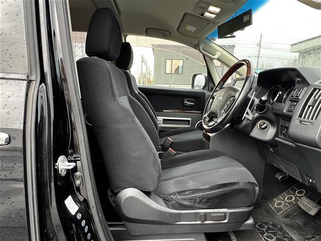 デリカD:5 シャモニー 純正HDDナビ バックカメラ ビルトインETC 両側パワースライドドア D席パワーシート 前席シートヒーター 革巻きウッドコンビステアリング ステアリングリモコン パドルシフト MTモード付AT(9枚目)