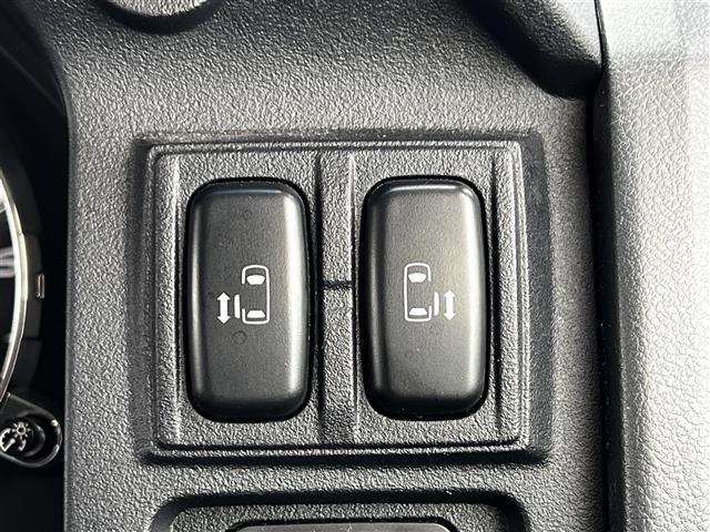 デリカD:5 シャモニー 純正HDDナビ バックカメラ ビルトインETC 両側パワースライドドア D席パワーシート 前席シートヒーター 革巻きウッドコンビステアリング ステアリングリモコン パドルシフト MTモード付AT(30枚目)