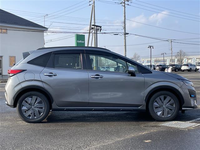 ノート オーテック クロスオーバー FOUR ワンオーナー 純正メーカーナビ エマージェンシーブレーキ 横滑り防止装置 レーダークルーズコントロール レーンキープアシスト クリアランスソナー パーキングアシスト アラウンドビューモニター ETC(4枚目)