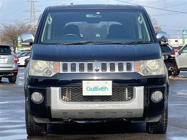 デリカＤ：５ シャモニー　純正ディーラーＯＰナビ　横滑り防止装置　クルーズコントロール　バック／サイド／フロントカメラ　ビルトインＥＴＣ　ＡＳＣ　両側パワースライドドア　前席シートヒーター　革巻きステアリング　ステリモ　ＨＩＤ（2枚目）