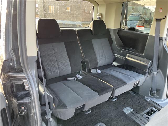 デリカＤ：５ シャモニー　純正ディーラーＯＰナビ　横滑り防止装置　クルーズコントロール　バック／サイド／フロントカメラ　ビルトインＥＴＣ　ＡＳＣ　両側パワースライドドア　前席シートヒーター　革巻きステアリング　ステリモ　ＨＩＤ（13枚目）