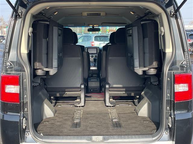 デリカＤ：５ シャモニー　純正ディーラーＯＰナビ　横滑り防止装置　クルーズコントロール　バック／サイド／フロントカメラ　ビルトインＥＴＣ　ＡＳＣ　両側パワースライドドア　前席シートヒーター　革巻きステアリング　ステリモ　ＨＩＤ（16枚目）