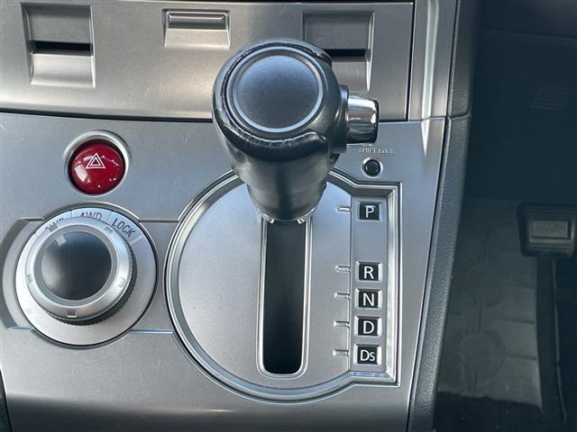 デリカＤ：５ シャモニー　純正ディーラーＯＰナビ　横滑り防止装置　クルーズコントロール　バック／サイド／フロントカメラ　ビルトインＥＴＣ　ＡＳＣ　両側パワースライドドア　前席シートヒーター　革巻きステアリング　ステリモ　ＨＩＤ（23枚目）