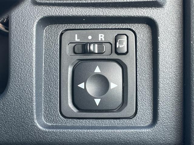 デリカＤ：５ シャモニー　純正ディーラーＯＰナビ　横滑り防止装置　クルーズコントロール　バック／サイド／フロントカメラ　ビルトインＥＴＣ　ＡＳＣ　両側パワースライドドア　前席シートヒーター　革巻きステアリング　ステリモ　ＨＩＤ（26枚目）