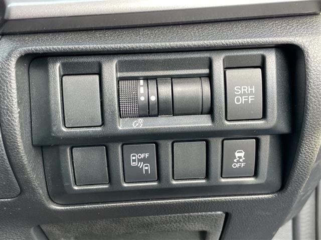 ＸＶ ２．０ｅ－Ｓ　アイサイト　ワンオーナー　純正メモリーナビ　アイサイト　衝突被害軽減ブレーキ　横滑り防止装置　レーダークルーズコントロール　レーンキープアシスト　クリアランスソナー　ブラインドスポットモニター　バックカメラ（28枚目）