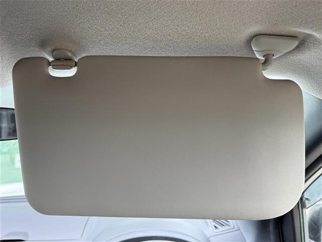 エクストレイル ２０ＧＴ　Ｓ　純正ＳＤナビ（ＣＤ、ＤＶＤ、ＢＴ）／フルセグＴＶ／バックカメラ／合皮シート／純正ＡＷ／純正フロアマット／オートライト／ダウンヒルコントロールアシスト／アイドリングストップ（19枚目）