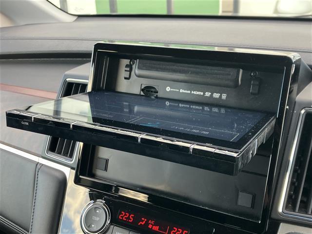 デリカD:5 P 純正ナビ/フルセグTV/ドライブレコーダー/全周囲カメラ/フリップダウンモニター/オートステップ/ハンドルヒーター/デジタルインナーミラー/両側パワースライドドア/電動リアゲート/クルーズコントロール(8枚目)