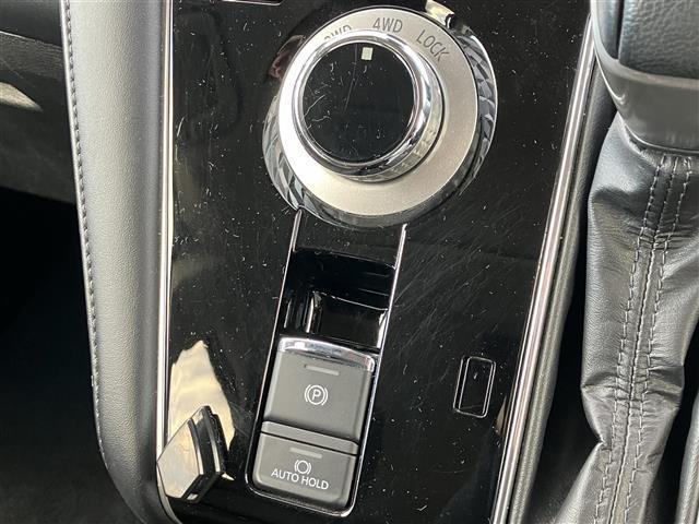 デリカD:5 P 純正ナビ/フルセグTV/ドライブレコーダー/全周囲カメラ/フリップダウンモニター/オートステップ/ハンドルヒーター/デジタルインナーミラー/両側パワースライドドア/電動リアゲート/クルーズコントロール(11枚目)