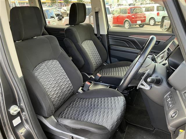 デリカD:5 P 純正ナビ/フルセグTV/ドライブレコーダー/全周囲カメラ/フリップダウンモニター/オートステップ/ハンドルヒーター/デジタルインナーミラー/両側パワースライドドア/電動リアゲート/クルーズコントロール(23枚目)