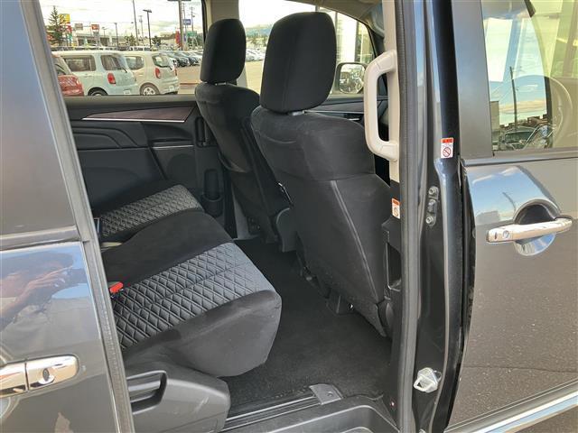 デリカD:5 P 純正ナビ/フルセグTV/ドライブレコーダー/全周囲カメラ/フリップダウンモニター/オートステップ/ハンドルヒーター/デジタルインナーミラー/両側パワースライドドア/電動リアゲート/クルーズコントロール(24枚目)