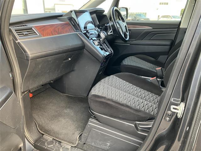 デリカD:5 P 純正ナビ/フルセグTV/ドライブレコーダー/全周囲カメラ/フリップダウンモニター/オートステップ/ハンドルヒーター/デジタルインナーミラー/両側パワースライドドア/電動リアゲート/クルーズコントロール(27枚目)