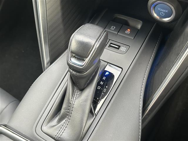 ハリアーハイブリッド Ｇ　ディスプレイオーディオ／モデリスタエアロ／バックカメラ／パワーバックドア／デジタルインナーミラー／クルーズコントロール／コーナーセンサー／レーンキープアシスト／オートハイビーム／純正アルミホイール（9枚目）