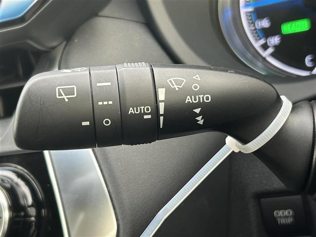 ハリアーハイブリッド Ｇ　ディスプレイオーディオ／モデリスタエアロ／バックカメラ／パワーバックドア／デジタルインナーミラー／クルーズコントロール／コーナーセンサー／レーンキープアシスト／オートハイビーム／純正アルミホイール（12枚目）