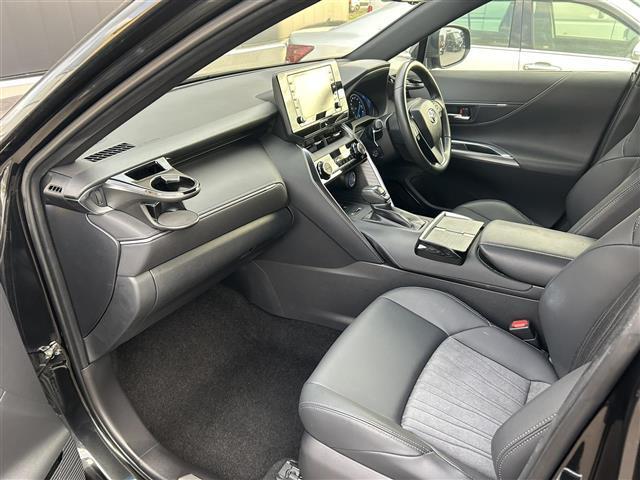 ハリアーハイブリッド Ｇ　ディスプレイオーディオ／モデリスタエアロ／バックカメラ／パワーバックドア／デジタルインナーミラー／クルーズコントロール／コーナーセンサー／レーンキープアシスト／オートハイビーム／純正アルミホイール（23枚目）