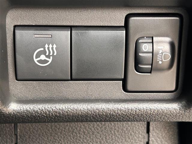 スペーシアカスタム ハイブリッドXSターボ 純正ナビ/フルセグTV/全方位カメラ/スズキセーフティーサポート/デュアルセンサーブレーキサポート/ふらつき警報/車線逸脱抑制/発進お知らせ/両側パワースライドドア/ハーフレザーシート(18枚目)