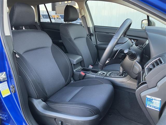 レヴォーグ 1.6GTアイサイト Vスポーツ 社外ナビ/フルセグTV/クルーズコントロール/コーナーセンサー/ETC/シートヒーター/ブラインドスポットモニター/レーンキープアシスト/バックモニター/パドルシフト/HIDヘッドライト(25枚目)