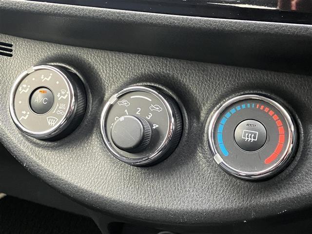 ヴィッツ １．３Ｆ　ＬＥＤエディション　社外ディスプレイオーディオ／夏冬タイヤ／エンジンスターター／ワイパーデアイサー／ＬＥＤヘッドライト／オートライト／保証書／取扱説明書（7枚目）