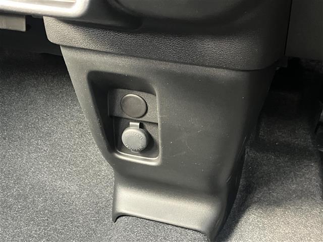 スペーシアカスタム ハイブリッドXSターボ 純正ナビ/フルセグTV/全周囲カメラ/両側パワースライドドア/シートヒーター/クルーズコントロール/レーンキープアシスト/衝突被害軽減ブレーキ/コーナーセンサー/ヘッドアップディスプレイ/スマートキー(11枚目)