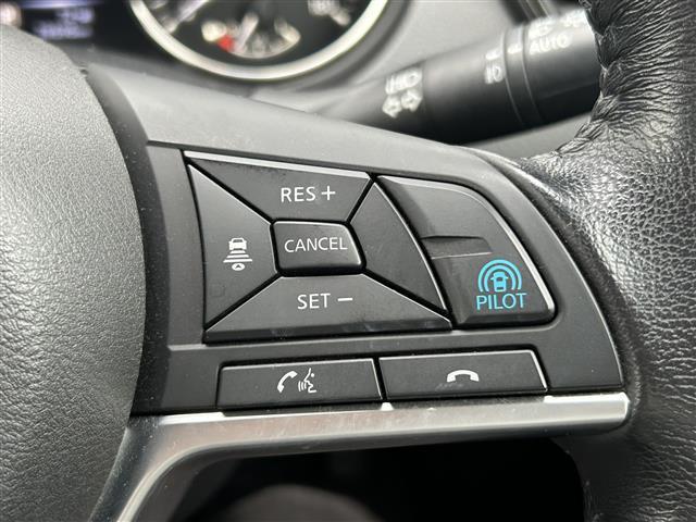 エクストレイル 20X 日産純正ナビ/フルセグTV/TVキャンセラー/夏冬タイヤ/社外ドライブレコーダー/社外エンジンスターター/デジタルインナーミラー/全方位カメラ/寒冷地仕様/パワーバックドア/プロパイロット(12枚目)