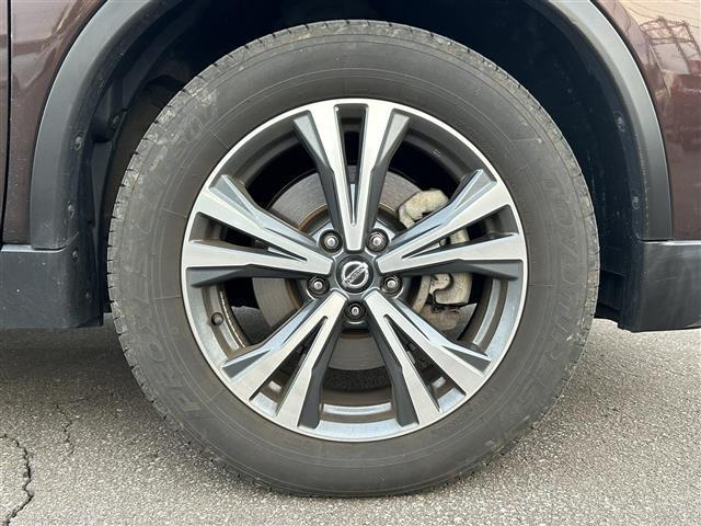 エクストレイル 20X 日産純正ナビ/フルセグTV/TVキャンセラー/夏冬タイヤ/社外ドライブレコーダー/社外エンジンスターター/デジタルインナーミラー/全方位カメラ/寒冷地仕様/パワーバックドア/プロパイロット(41枚目)