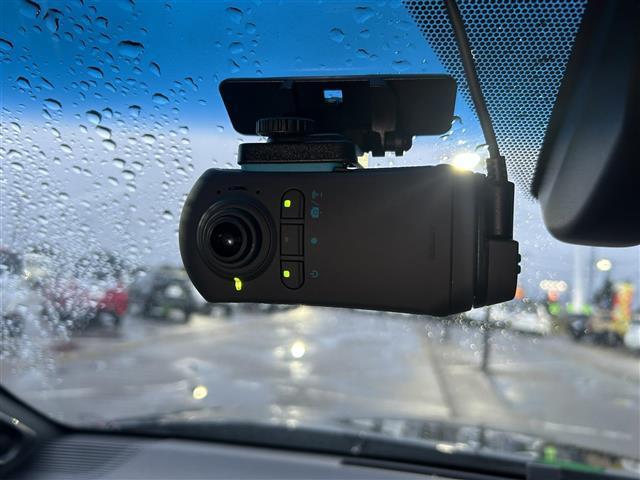 ハリアーハイブリッド Ｚ　レザーパッケージ　純正ディスプレイオーディオ／フルセグＴＶ／寒冷地仕様／全周囲カメラ／ガラスルーフ／ＪＢＬサウンド／ドライブレコーダー／クルーズコントロール／電動リアゲート／シートヒーター／エアシート／ＥＴＣ２．０（21枚目）