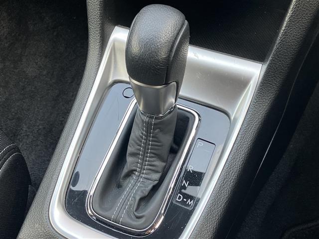 レヴォーグ 1.6GTアイサイト 純正ナビ/フルセグTV/バックカメラ/衝突被害軽減ブレーキ/レーンキープアシスト/レーダークルーズコントロール/パワーシート/スマートキー/プッシュスタート/スペアキー1本/LEDヘッドライト(13枚目)