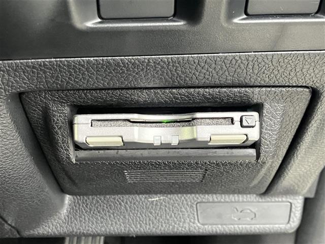 レヴォーグ 1.6GTアイサイト 純正ナビ/フルセグTV/バックカメラ/衝突被害軽減ブレーキ/レーンキープアシスト/レーダークルーズコントロール/パワーシート/スマートキー/プッシュスタート/スペアキー1本/LEDヘッドライト(22枚目)