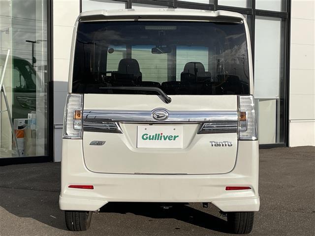 納車前に内外装のクリーニングをいたします。各種コーティング（別途有料）もご用意しておりますので、是非ご相談ください。