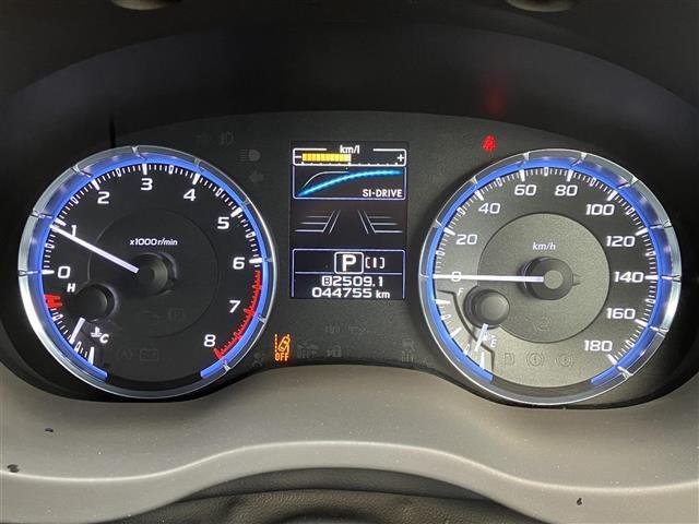 レヴォーグ 1.6GT-Sアイサイト 社外SDナビ/フルセグTV/バックカメラ/クルーズコントロール/レーンキープアシスト/先行車発進通知/車線逸脱警報/衝突軽減ブレーキ/パワーシート/シートヒーター/フロアマット/ETC/スマートキー(5枚目)