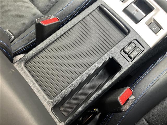 レヴォーグ 1.6GT-Sアイサイト 社外SDナビ/フルセグTV/バックカメラ/クルーズコントロール/レーンキープアシスト/先行車発進通知/車線逸脱警報/衝突軽減ブレーキ/パワーシート/シートヒーター/フロアマット/ETC/スマートキー(12枚目)