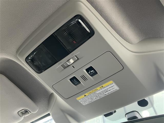 レヴォーグ 1.6GT-Sアイサイト 社外SDナビ/フルセグTV/バックカメラ/クルーズコントロール/レーンキープアシスト/先行車発進通知/車線逸脱警報/衝突軽減ブレーキ/パワーシート/シートヒーター/フロアマット/ETC/スマートキー(21枚目)