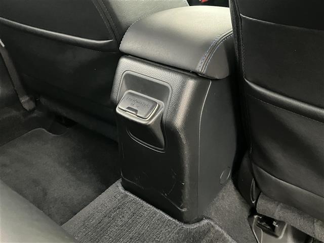 レヴォーグ 1.6GT-Sアイサイト 社外SDナビ/フルセグTV/バックカメラ/クルーズコントロール/レーンキープアシスト/先行車発進通知/車線逸脱警報/衝突軽減ブレーキ/パワーシート/シートヒーター/フロアマット/ETC/スマートキー(22枚目)