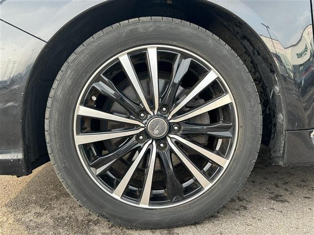 レヴォーグ 1.6GTアイサイト スマートエディション 純正ナビ/フルセグTV/エンジンスターター/バック・サイドカメラ/クルーズコントロール/レーンキープアシスト/ブラインドスポットモニター/AFS/衝突軽減ブレーキ/パワーシート/シートヒーター/ETC(42枚目)