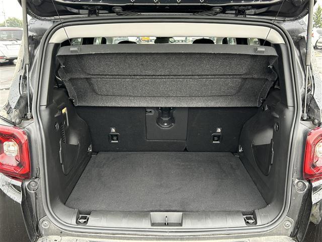 ジープ・レネゲード トレイルホーク 純正ナビ/フルセグTV/純正AW付き夏冬タイヤ/バックカメラ/ドライブレコーダー/クルーズコントロール/車線逸脱警報/ブラインドスポットモニター/コーナーセンサー/ルーフレール/ETC/ワンオーナー(29枚目)