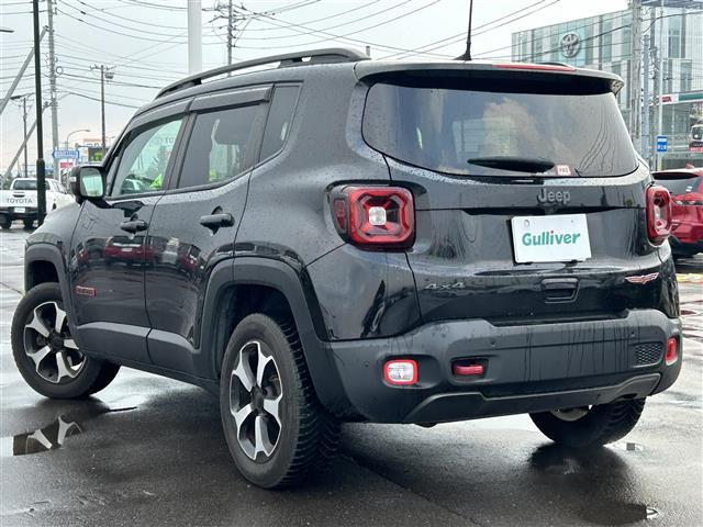 ジープ・レネゲード トレイルホーク 純正ナビ/フルセグTV/純正AW付き夏冬タイヤ/バックカメラ/ドライブレコーダー/クルーズコントロール/車線逸脱警報/ブラインドスポットモニター/コーナーセンサー/ルーフレール/ETC/ワンオーナー(43枚目)