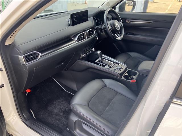 CX-5 XD ブラックトーンエディション 純正SDナビ/フルセグTV/ドライブレコーダー/全周位カメラ/ブラインドスポットモニター/ヘッドアップディスプレイ/クルーズコントロール/コーナーセンサー/ハーフレザーシート/シートヒーター/ETC(28枚目)