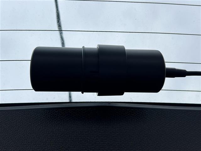 ＭＩＮＩ クーパーＳ　クロスオーバー　オール４　純正メモリナビ／フルセグＴＶ／夏冬タイヤ／ドライブレコーダー／バックカメラ／ＡＢＳ／オートライト／横滑り防止装置／パドルシフト／シートヒーター／フロアマット／プッシュスタート／スマートキー／スペアキー（23枚目）