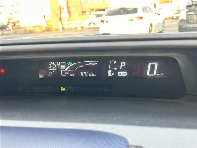 アクア S 純正SDナビ/フルセグTV/夏冬タイヤ/エンジンスターター/バックカメラ/オートライト/ABS/社外AW/フロアマット/ETC/プッシュスタート/スマートキー/スペアキー/ETC/保証書/取扱説明書(5枚目)