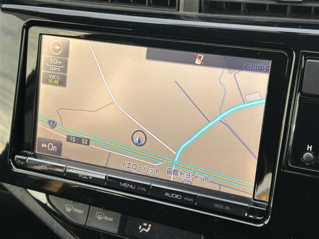 アクア S 純正SDナビ/フルセグTV/夏冬タイヤ/エンジンスターター/バックカメラ/オートライト/ABS/社外AW/フロアマット/ETC/プッシュスタート/スマートキー/スペアキー/ETC/保証書/取扱説明書(6枚目)