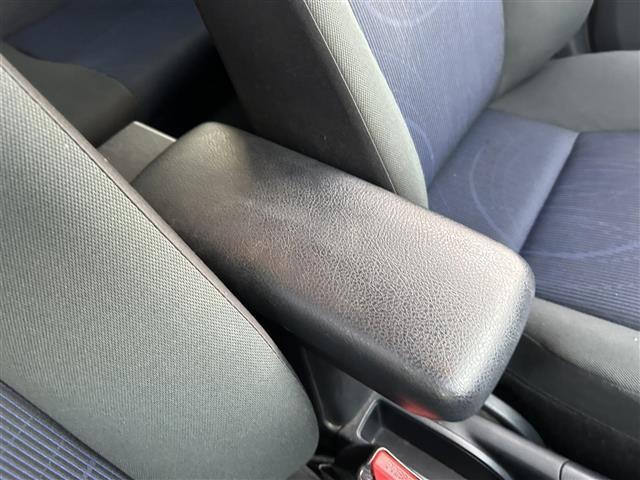 アクア S 純正SDナビ/フルセグTV/夏冬タイヤ/エンジンスターター/バックカメラ/オートライト/ABS/社外AW/フロアマット/ETC/プッシュスタート/スマートキー/スペアキー/ETC/保証書/取扱説明書(33枚目)