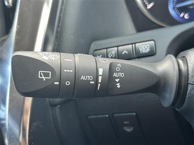 アルファードハイブリッド SR Cパッケージ ワンオーナー車/純正ディスプレイオーディオ/純正エンジンスターター/バックカメラ/両側パワースライドドア/パワーバックドア/前席パワーシート/前席ベンチレーションシート/寒冷地仕様/TEIN車高調(12枚目)