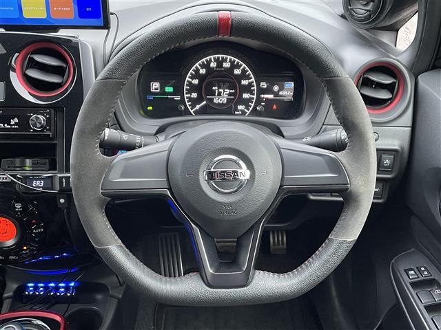 ノート ｅ－パワーニスモ　Ｓ　ワンオーナー／社外ナビ／フルセグＴＶ／社外ＡＷ付き夏冬タイヤ／ニスモエアロ／ローダウン／ドライブレコーダー／社外エンジンスターター／デジタルインナーミラー／全周囲カメラ／衝突被害軽減ブレーキ／ＥＴＣ（4枚目）